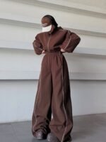 Set AURA marron — silhouette complète